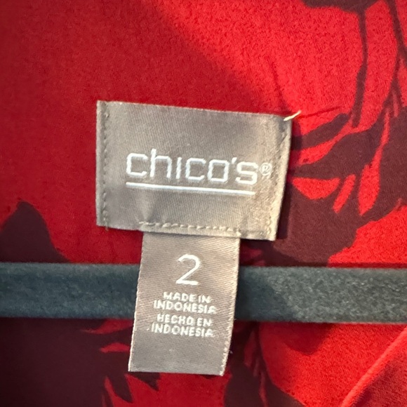 Chico's Crimson and Black Floral Blouse (sz 12-14) - Picture 2 of 6